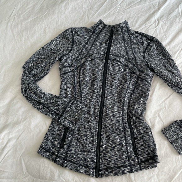 Lululemon NuLu define zip up - Picture 1 of 7
